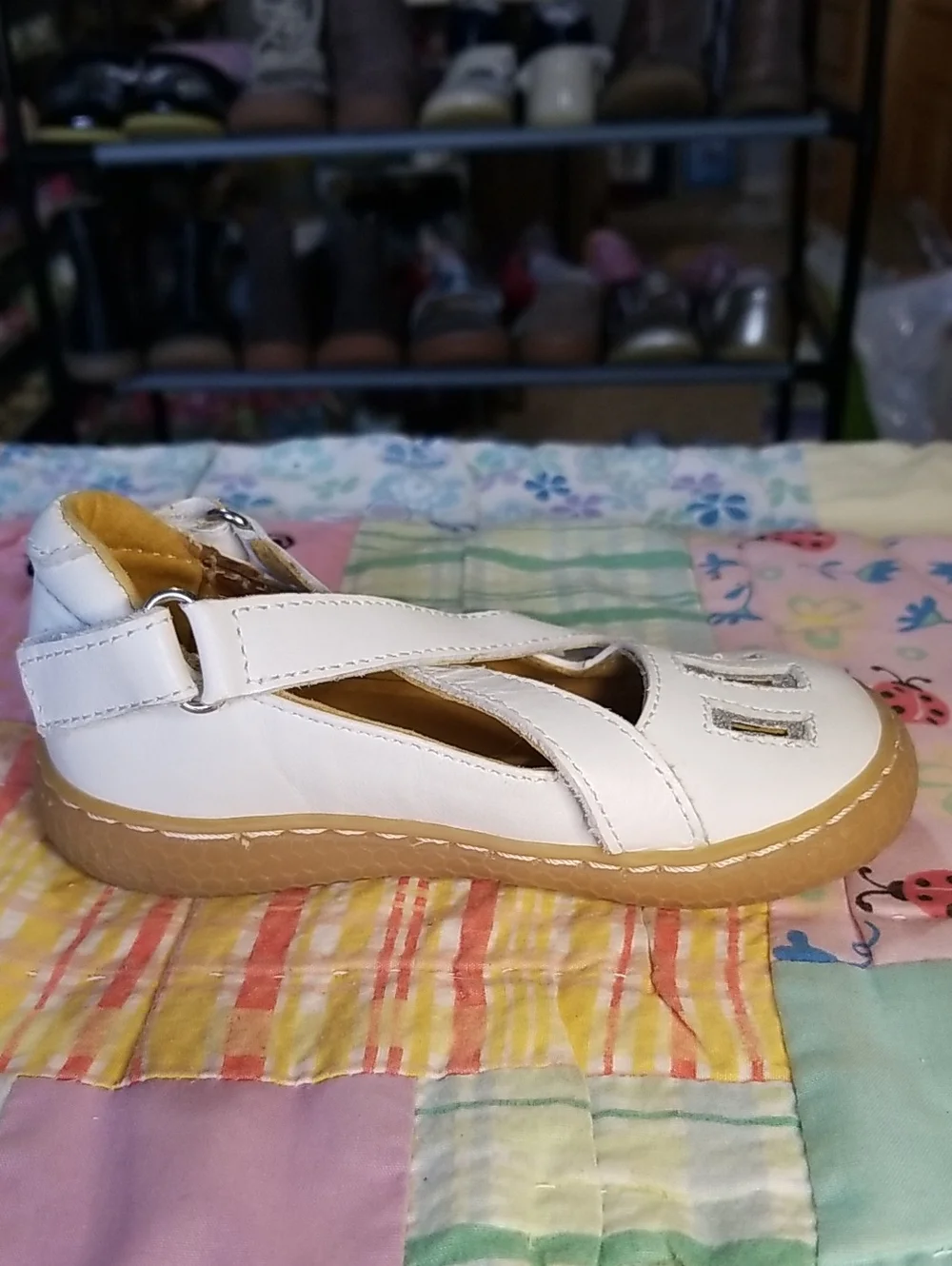 Livie & Luca White Leather Cross-Strap Girls' Walker Shoes Size 6 Luz